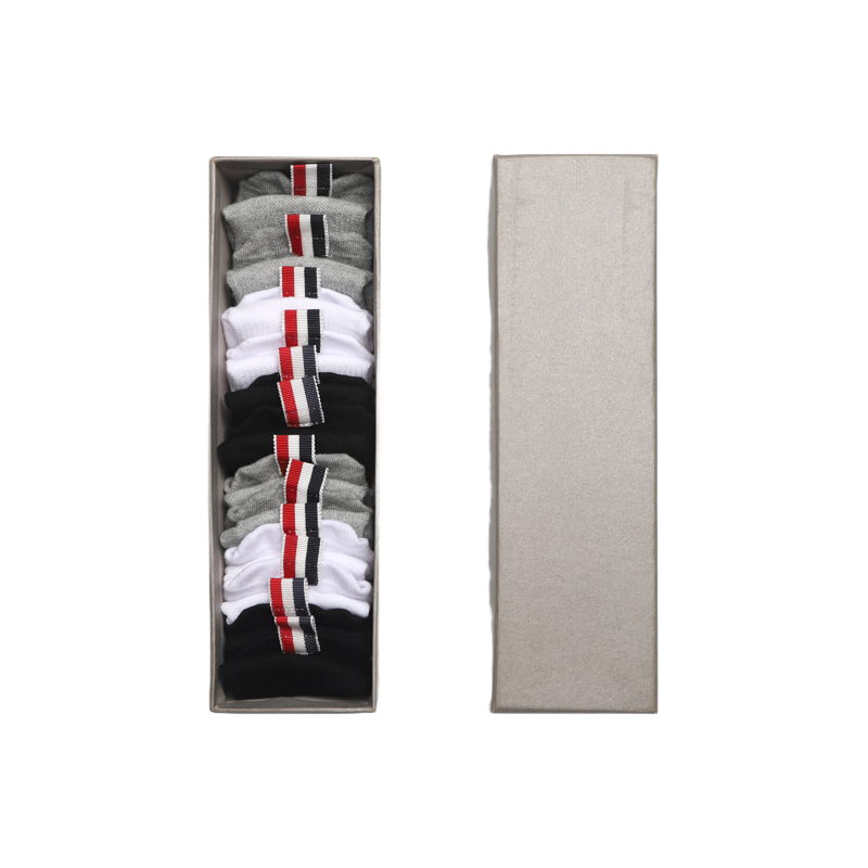 Solid color thin boat socks