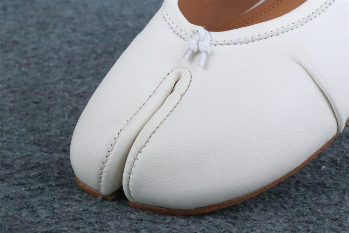 Maison Margiela Wmns Tabi Ballerinas 'White'