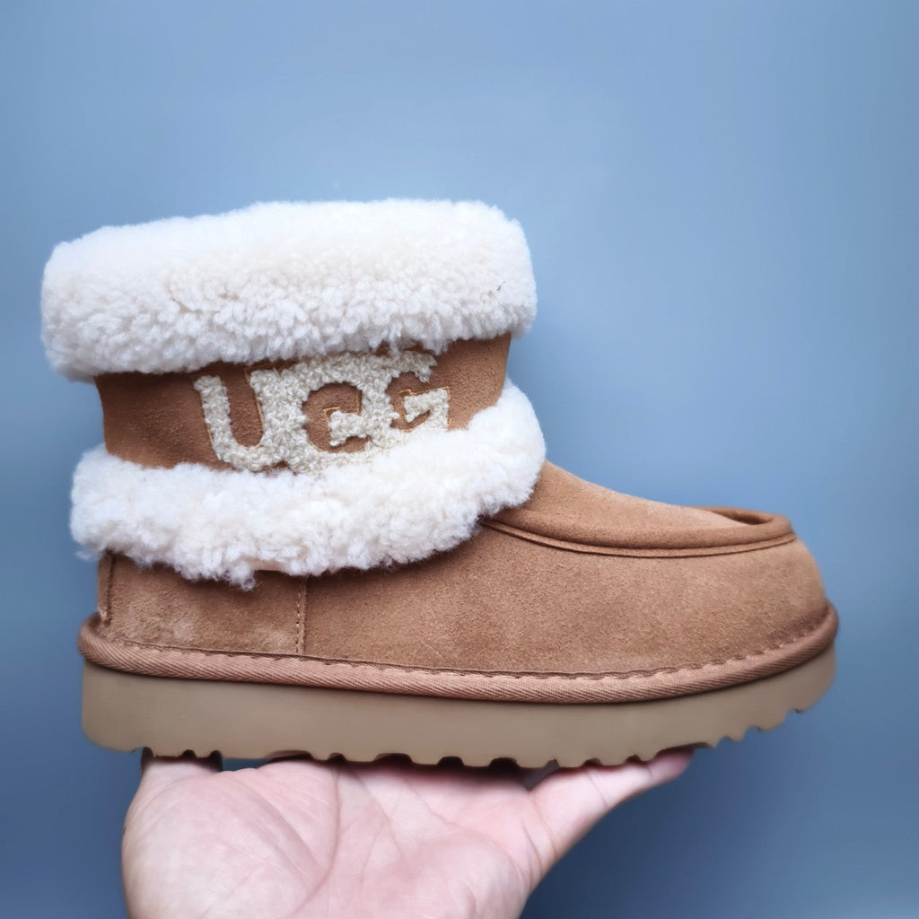 Chestnut Curly Fur Big Logo Mid-Top Trendy Boots — New Arrival | In Stock