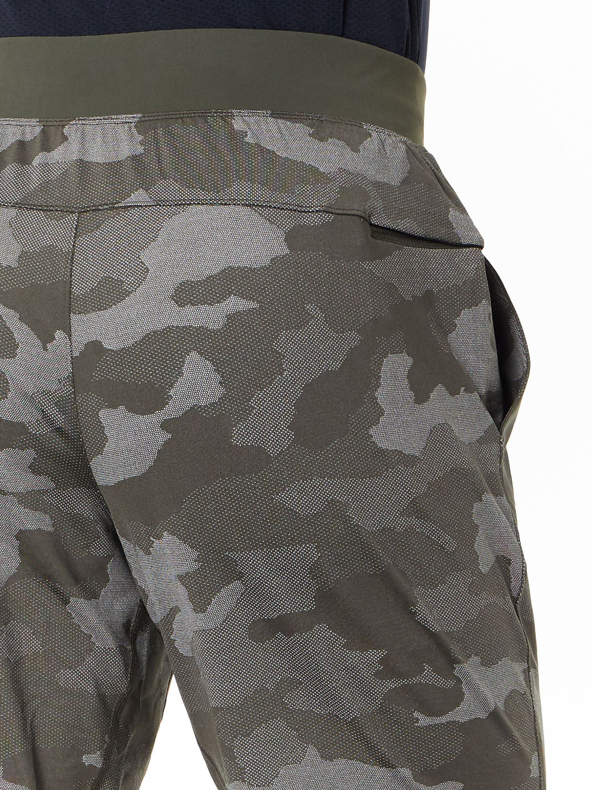 T.H.E. Short 9" Camo