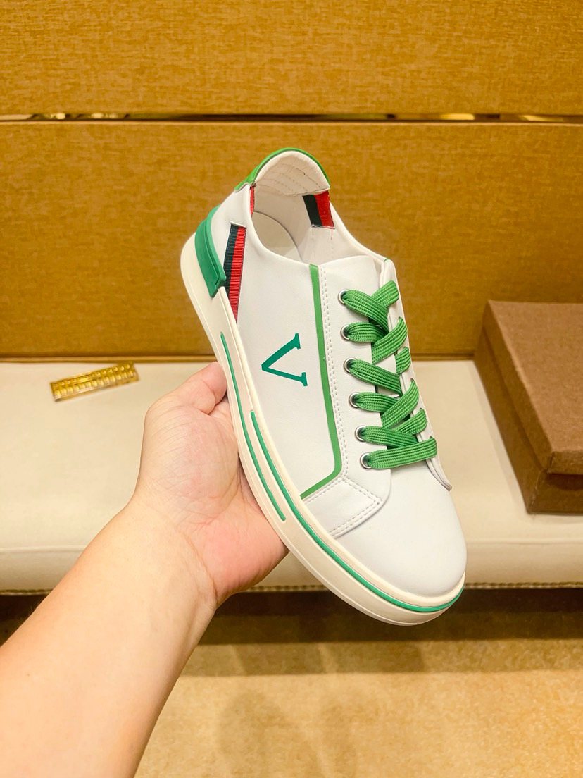 White Green Red Low-Top Sneakers