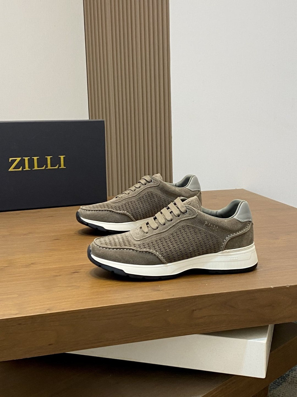 Zilli Men's Stitched Low-Top Sneakers - Padded Collar